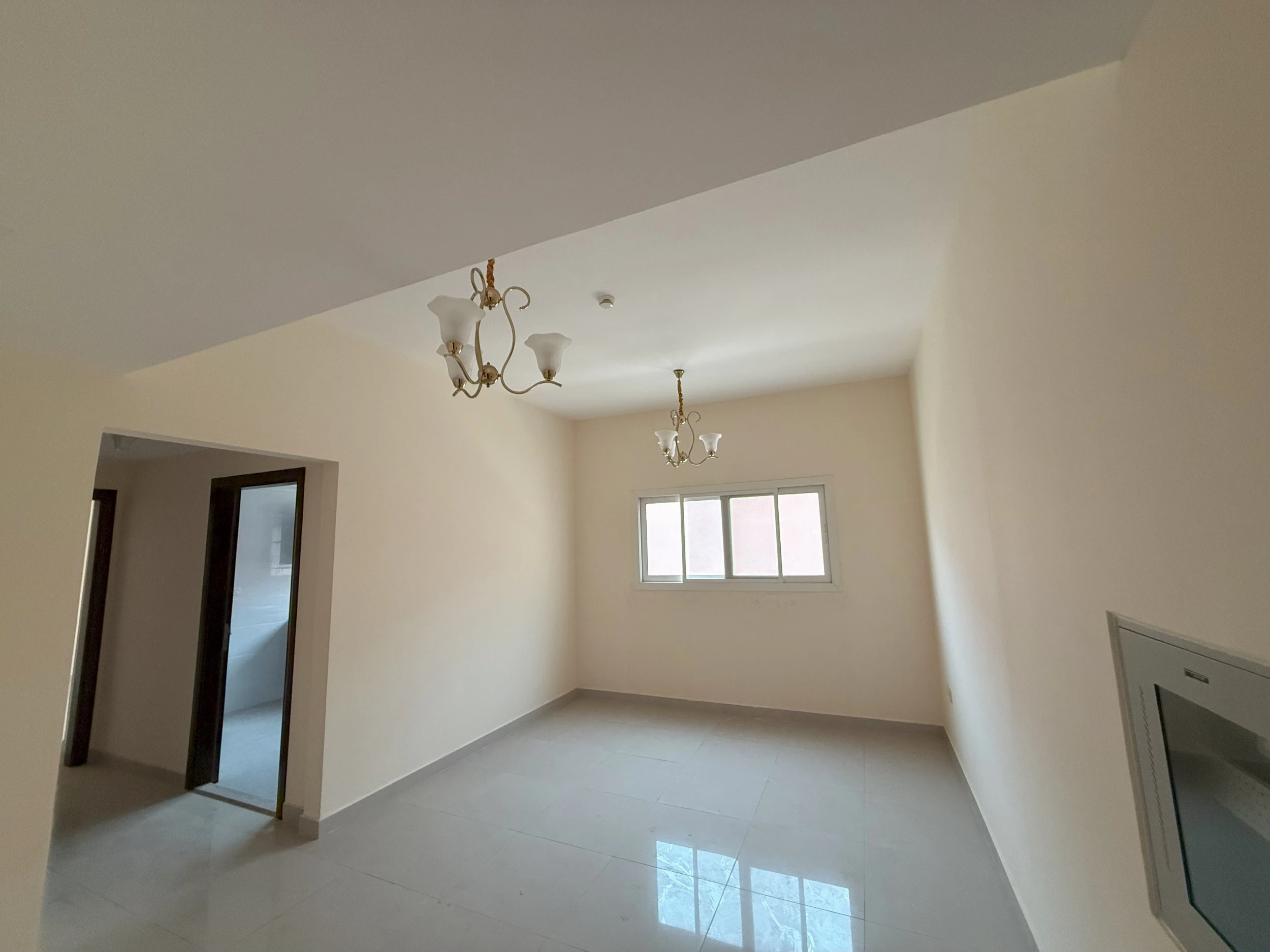https://almahraproperties.ae/wp-content/uploads/2025/07/img_2741-1.webp